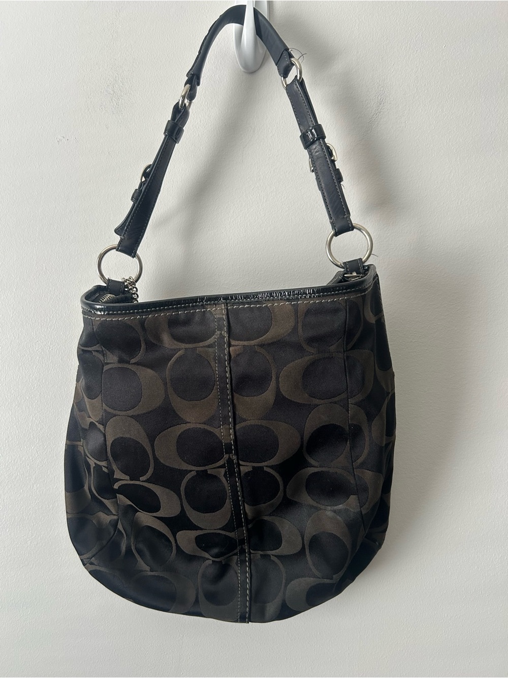 Coach Brown and Black Signature hobo Shoulder Bag 12676 - Picture 4 of 11